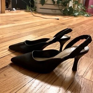 Vince Camuto black heels never worn